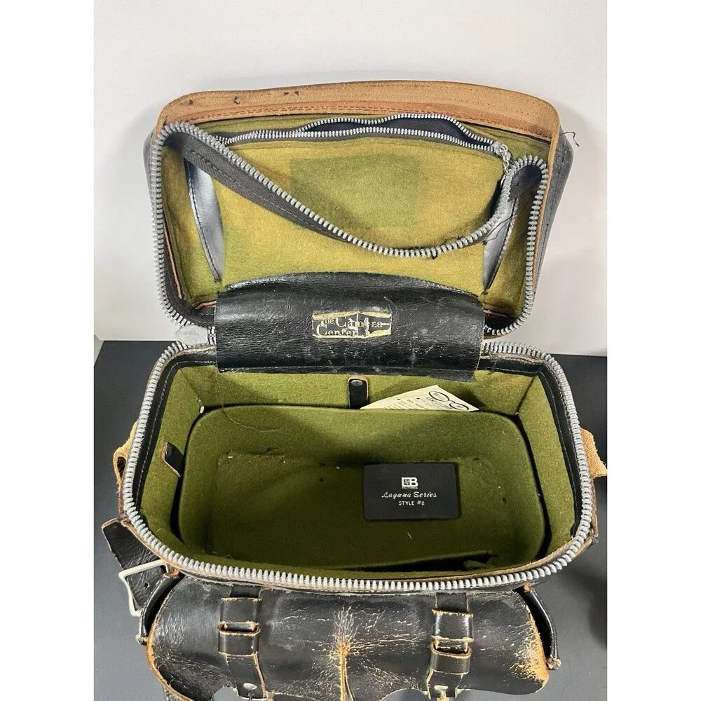 Bell & Howell Director Series 8mm Zoomatic Camera- Functional* With Belding Case
